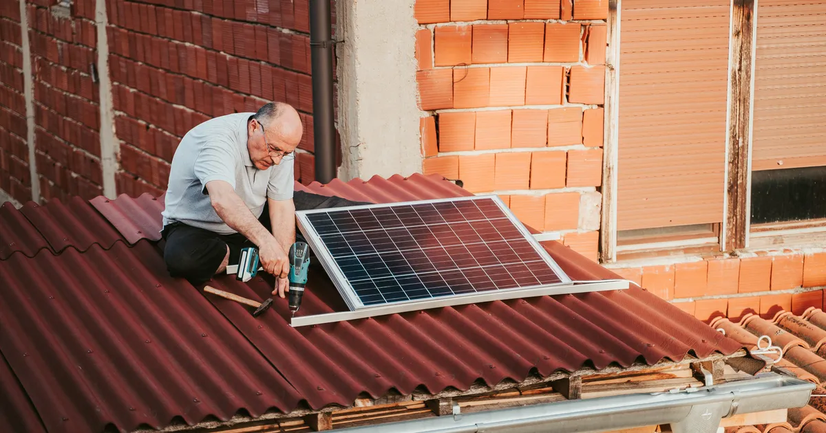 Homeowners Are Installing Solar Panels